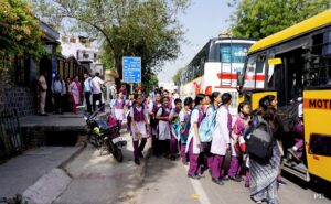 Read more about the article Bomb Threats At Delhi Schools, Classes Suspended, Children Sent Home