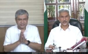 Read more about the article S Jaishankar Signs In As Foreign Minister, Ashwini Vaishnaw Takes Charge Too