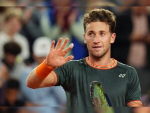 Read more about the article Casper Ruud Sets Up French Open Rematch With Novak Djokovic