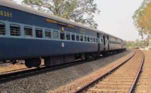 Read more about the article Woman’s Luggage Stolen In Train, Indian Railways Told To Pay Her Rs 1 Lakh