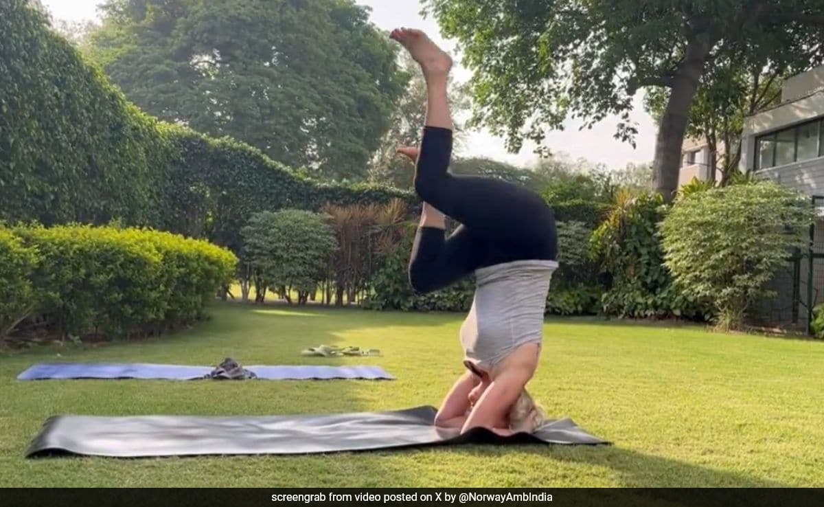 Read more about the article Norway Envoy Shares Yoga Pics, Calls It India’s “Greatest Gift” To World