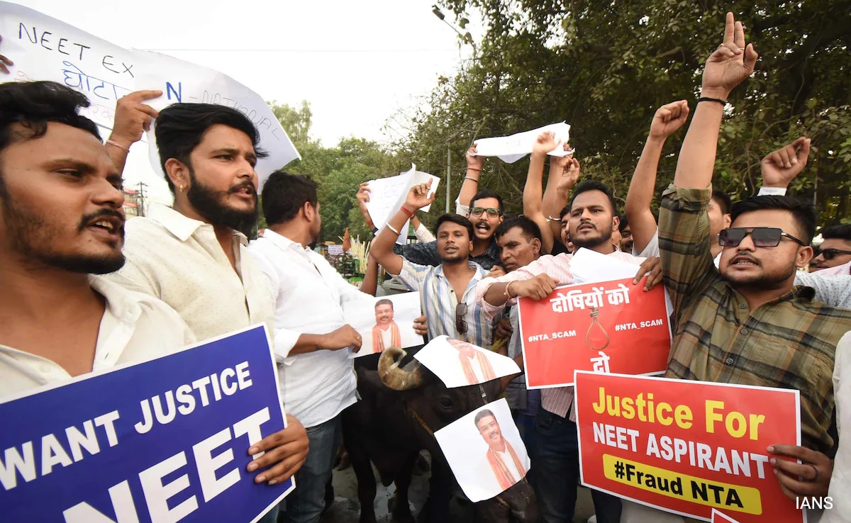 Read more about the article “Retest Our Last Option, Panel Must Probe Paper Leak”: Supreme Court On NEET