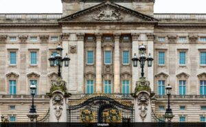 Read more about the article Public To Get Rare Glimpse Of Buckingham Palace Balcony Room For First Time