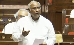 Read more about the article Mallikarjun Kharge Gets Emotional, Urges Chair To Expunge Remarks Against Him