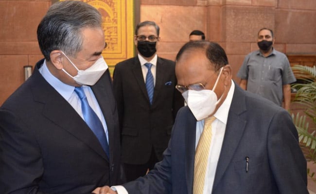 Read more about the article Chinese Foreign Minister To Ajit Doval