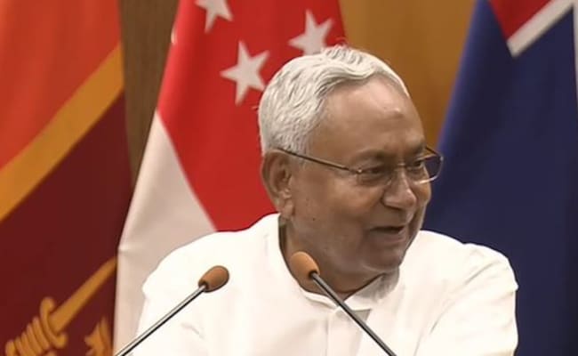 'Shall I Touch Your Feet?' Nitish Kumar Raps Officials Over Pending Land Survey