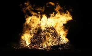 Read more about the article Woman Missing After Husband’s Death, Family Thinks She Died On Funeral Pyre