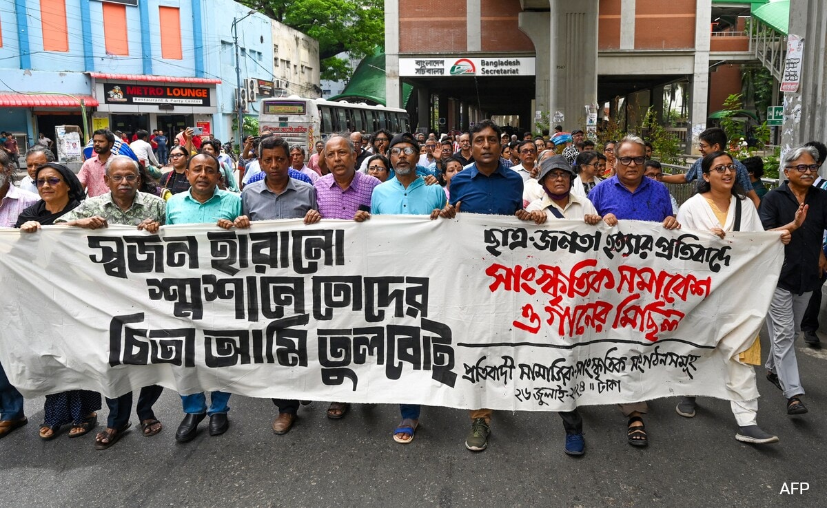 Read more about the article Bangladesh Students Vow To Resume Protests Unless This Demand Is Fulfilled