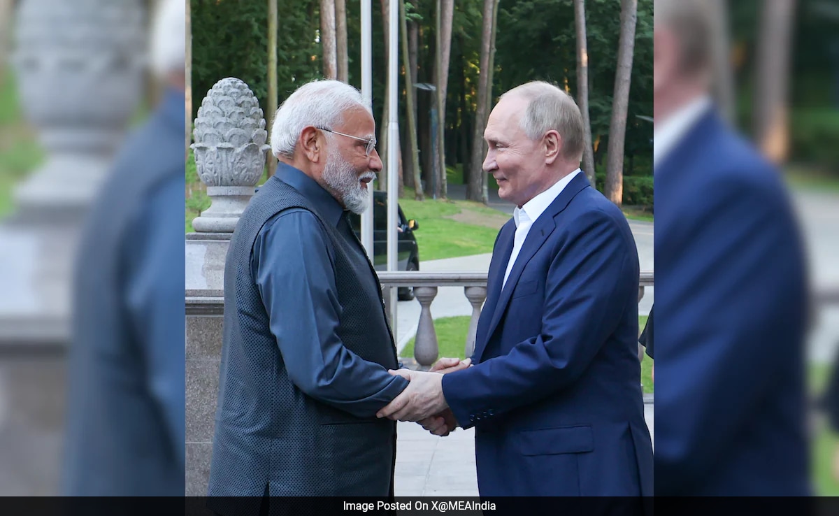 Putin Hosts PM Modi At His Official Residence For "Private Engagement"