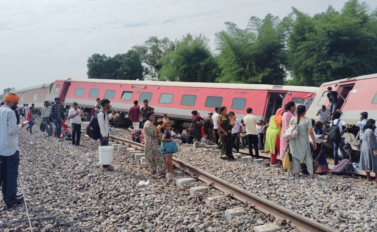 Read more about the article 4 Passengers Die As 12 Coaches Of Chandigarh-Dibrugarh Express Derail In UP