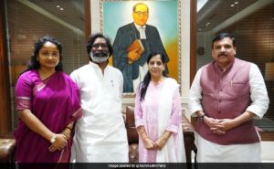 Read more about the article Jharkhand Chief Minister Hemant Soren Meets Arvind Kejriwal Wife Sunita Kejriwal In Delhi