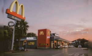 Read more about the article McDonald’s Worker Sets Restaurant On Fire Over Customer Frustration