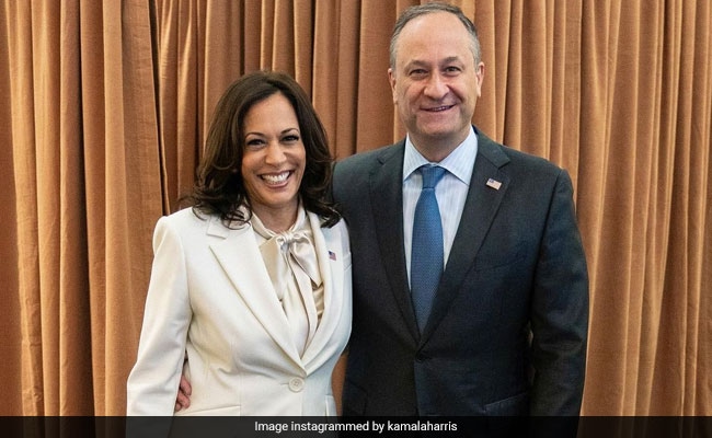 Read more about the article Kamala Harris’ Husband Shares Their Love Story