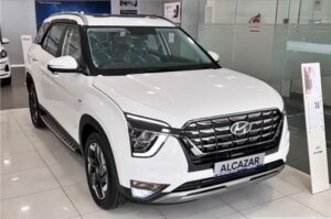 Read more about the article Hyundai Alcazar price, facelift, launch details, Verna, i20, Venue, discounts in August 2024