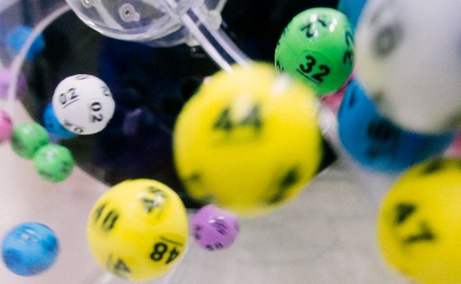 British Couple Wins Lottery Twice In Three Weeks Using A ''Simple'' Trick