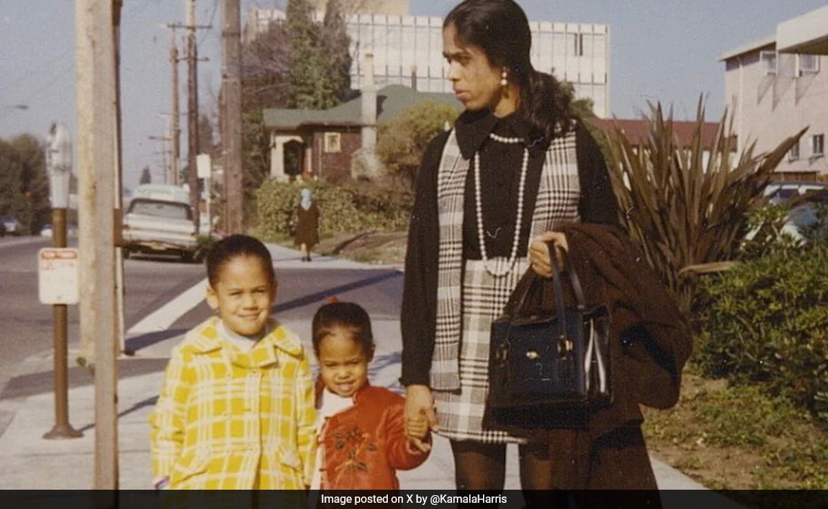 Read more about the article Kamala Harris Shares Story Behind Childhood Photo