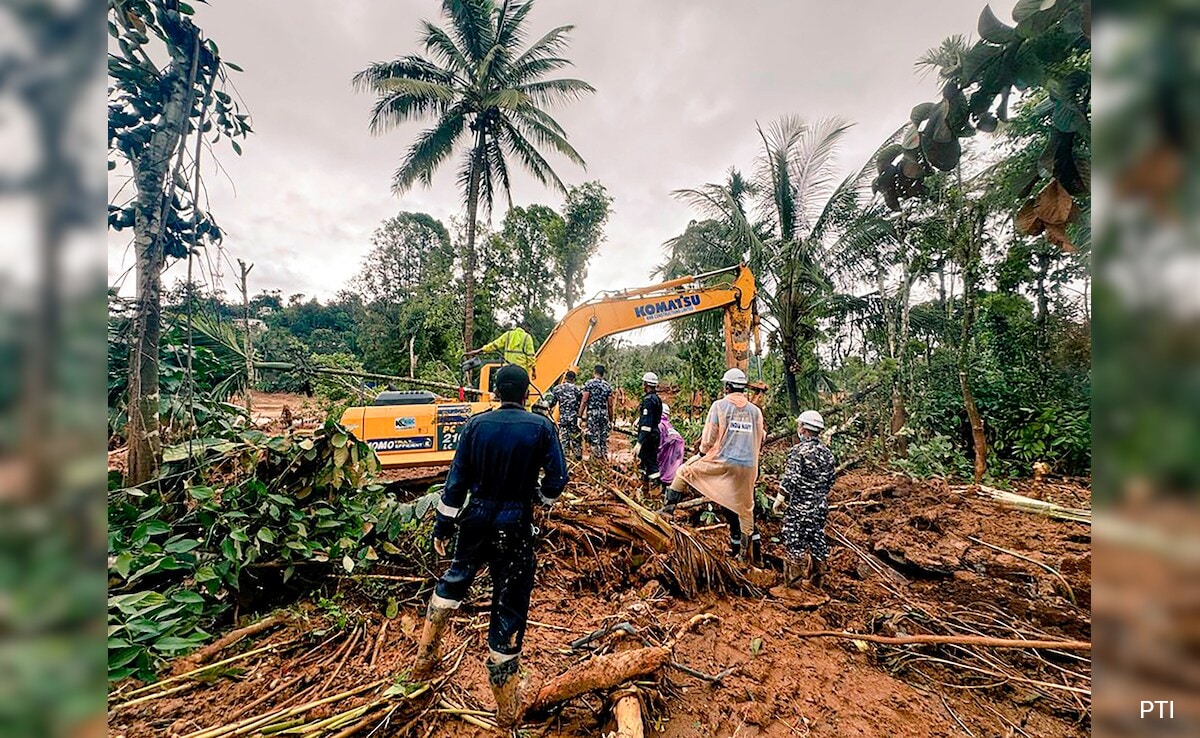 Read more about the article Kerala Man Loses 16 Members Of Family In Landslide