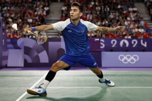 Read more about the article Lakshya Sen Receives Big ‘Favourite’ Praise From Viktor Axelsen Despite Paris Olympics 2024 Loss