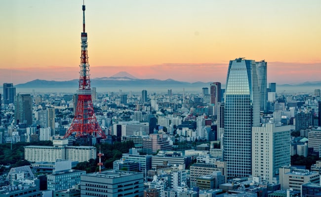 Read more about the article Japan Megaquake Alert Triggers Mass Hotel Cancellations, Disrupts Tourism