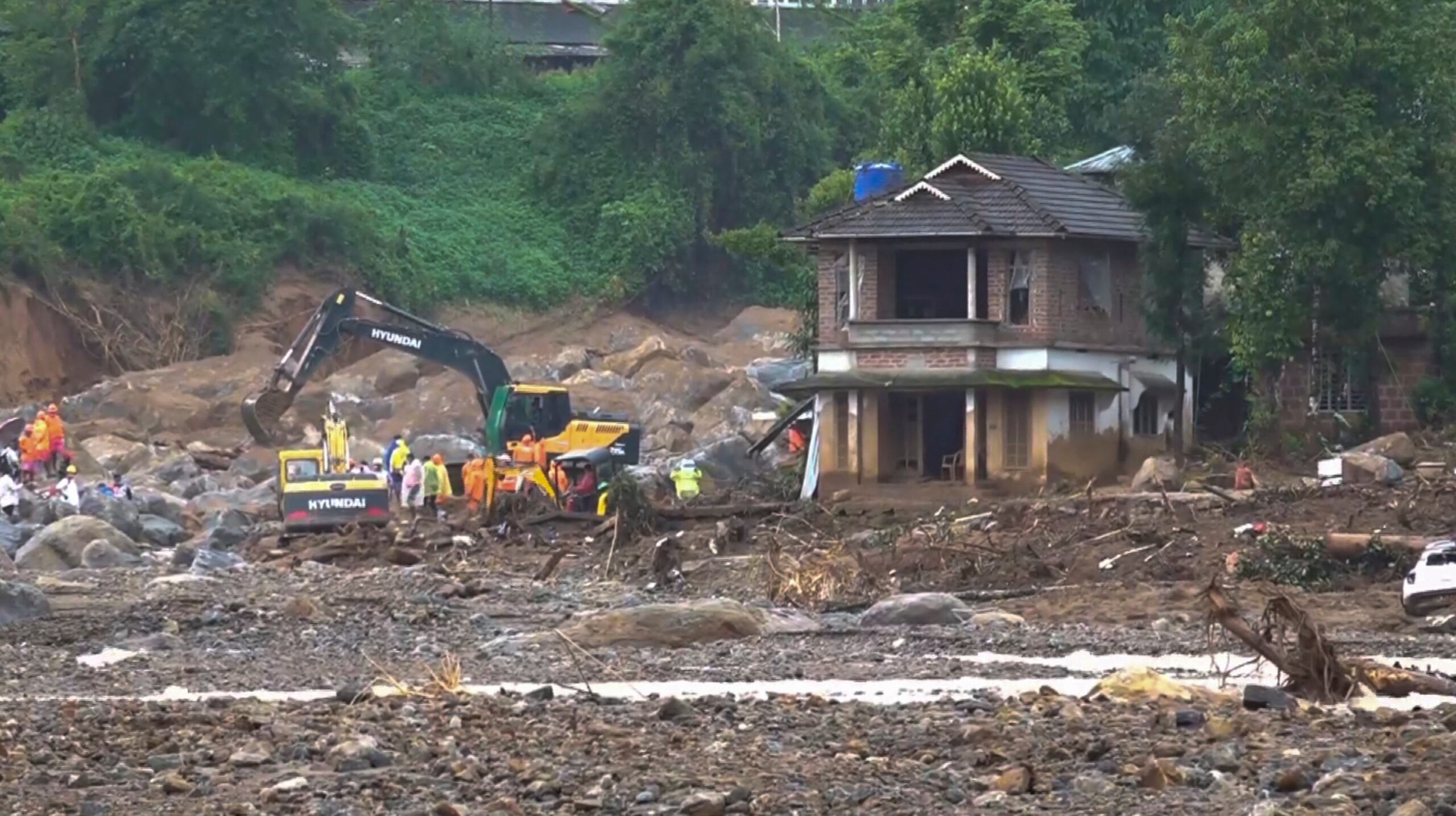 Abandoned Homes Being Looted, Say Wayanad Landslide Survivors