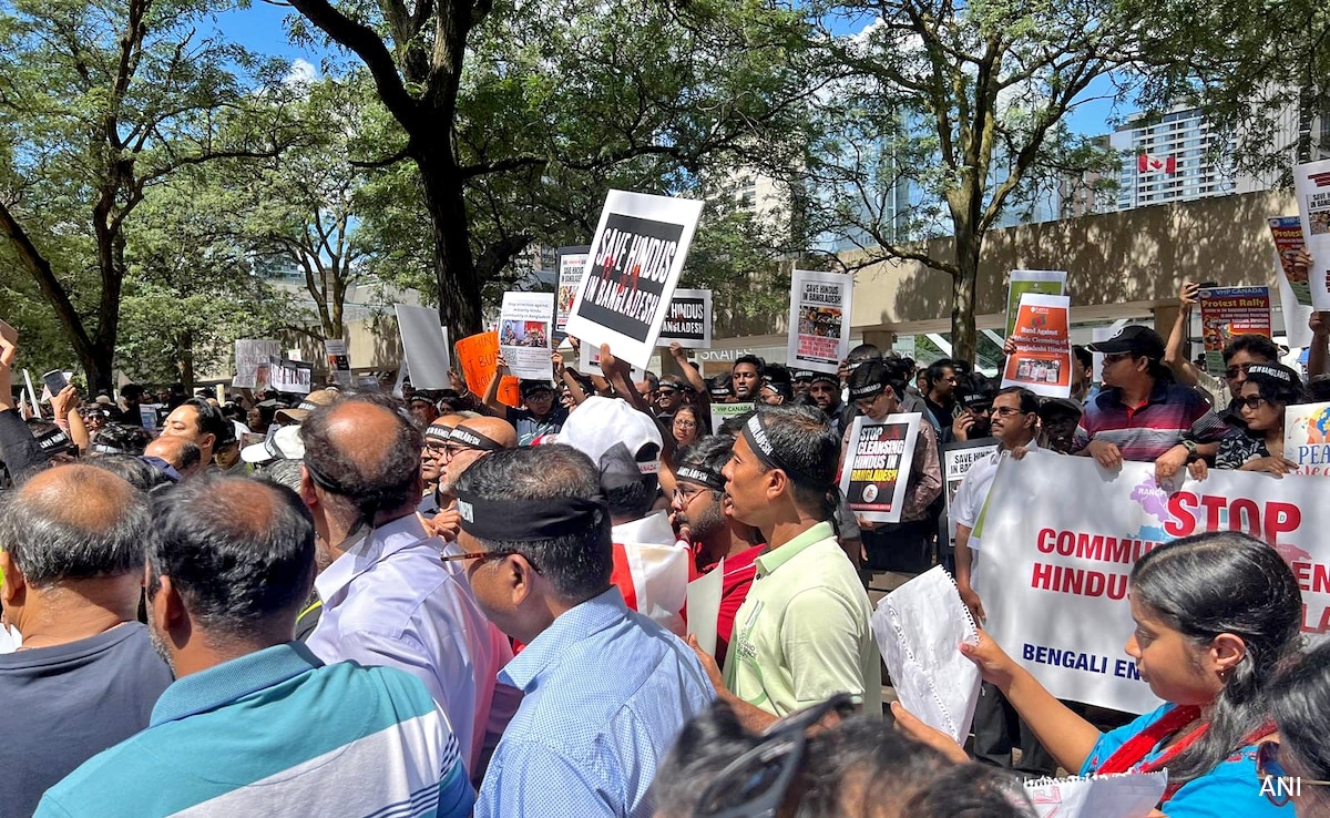 Hundreds Gather In US To Protest Violence Against Hindus In Bangladesh