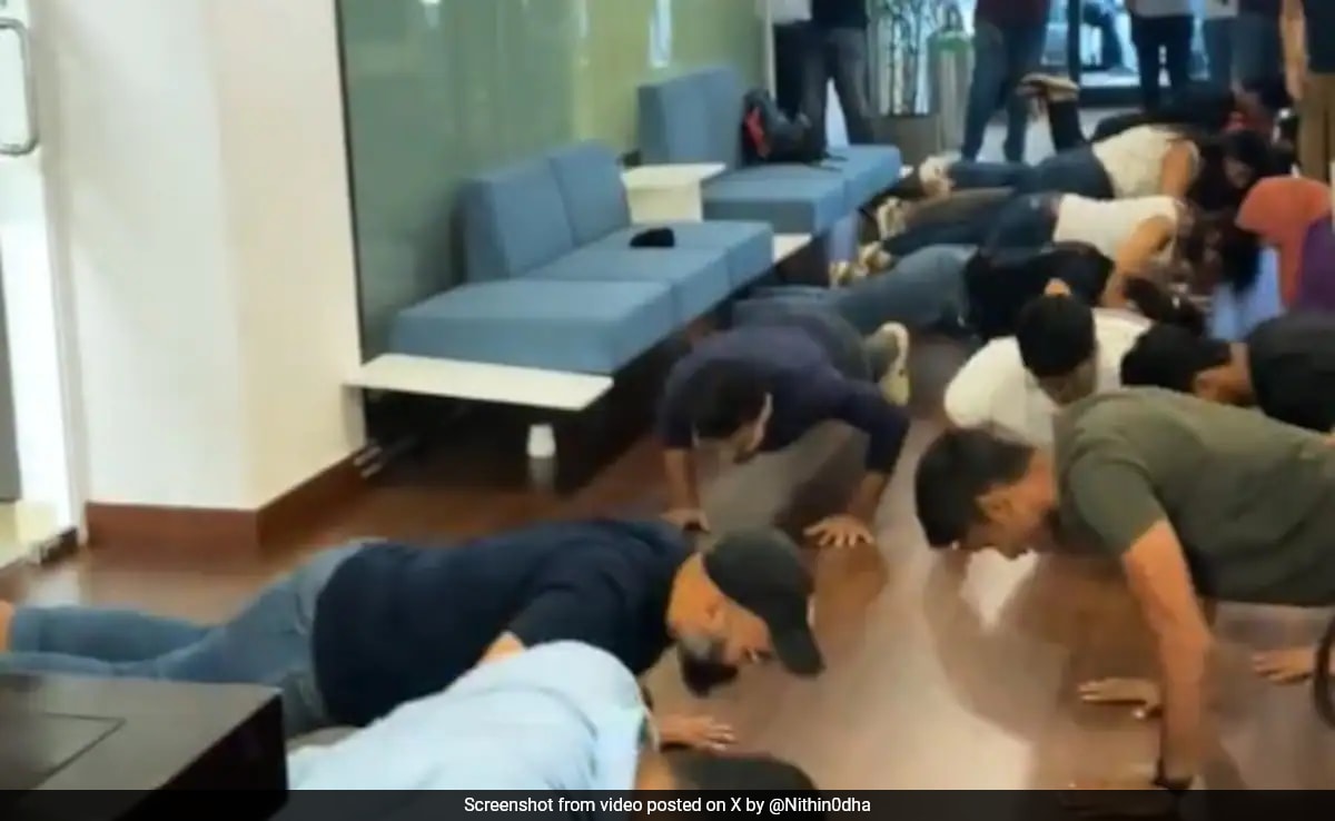 Read more about the article Zerodha’s Nithin Kamath Takes Part In Impromptu Workout Session With His Colleagues