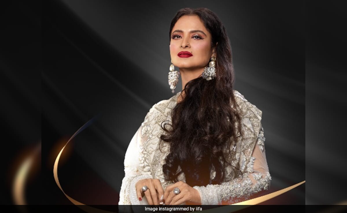 Rekha To Perform At The Award Night