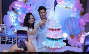 Read more about the article New Day, New Pics Of Parents-To-Be Prince Narula And Yuvika Chaudhary From Their Baby Shower