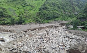 Read more about the article Cloudburst In’s Shimla Rampur, Road Washed Away