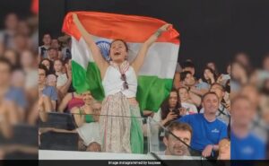 Read more about the article Taapsee Pannu Waves The Tricolour -“Time To Call It A Day”