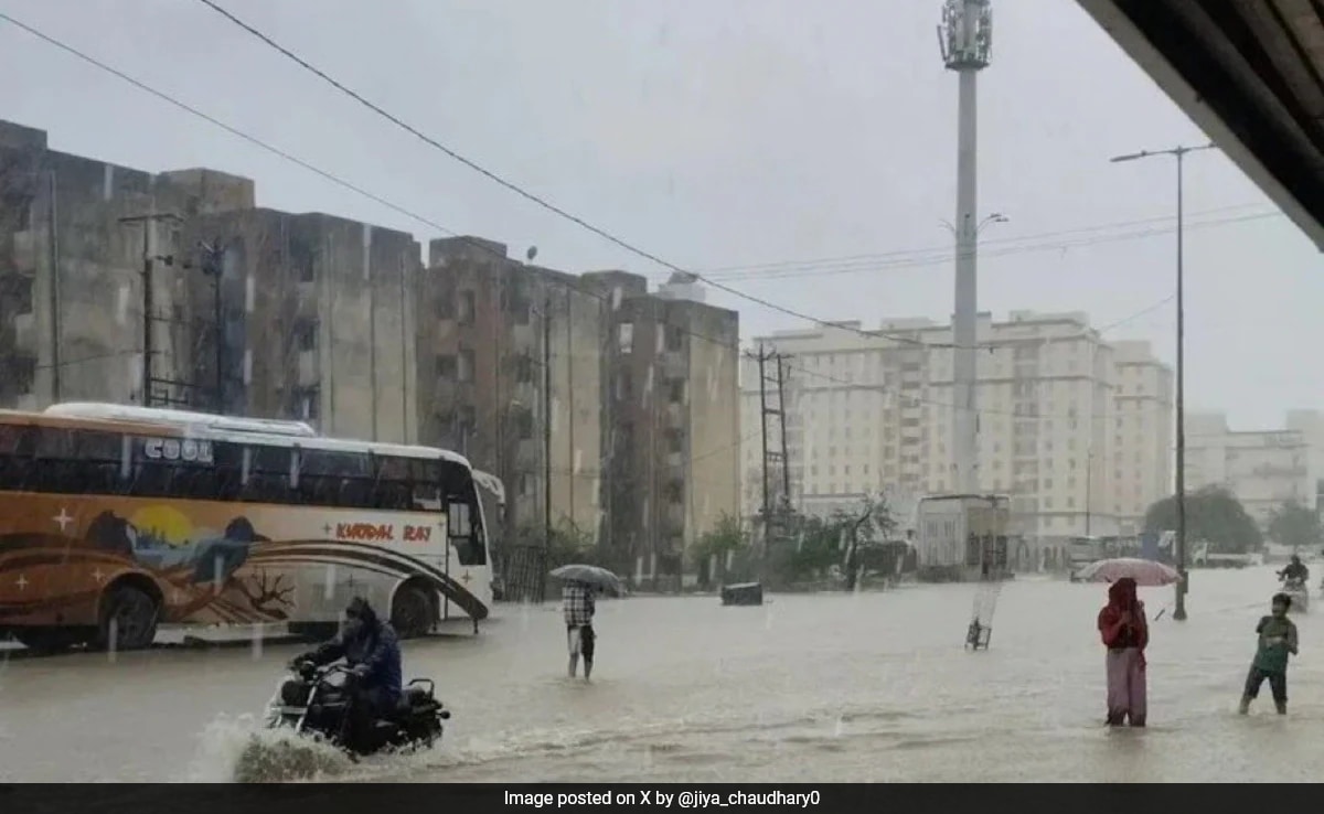 Read more about the article 3 Dead Amid Heavy Rain In Gujarat, Vadodara, Ahmedabad Flooded