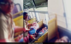 Read more about the article Woman Goes Into Labour In Bus In Telangana, Conductor Helps Her Deliver The Baby