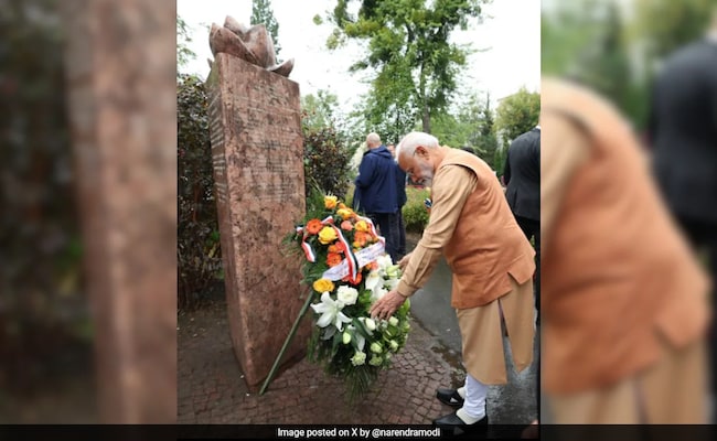 Read more about the article PM Modi Pays Tribute To Jamsaheb Of Nawanagar In Warsaw