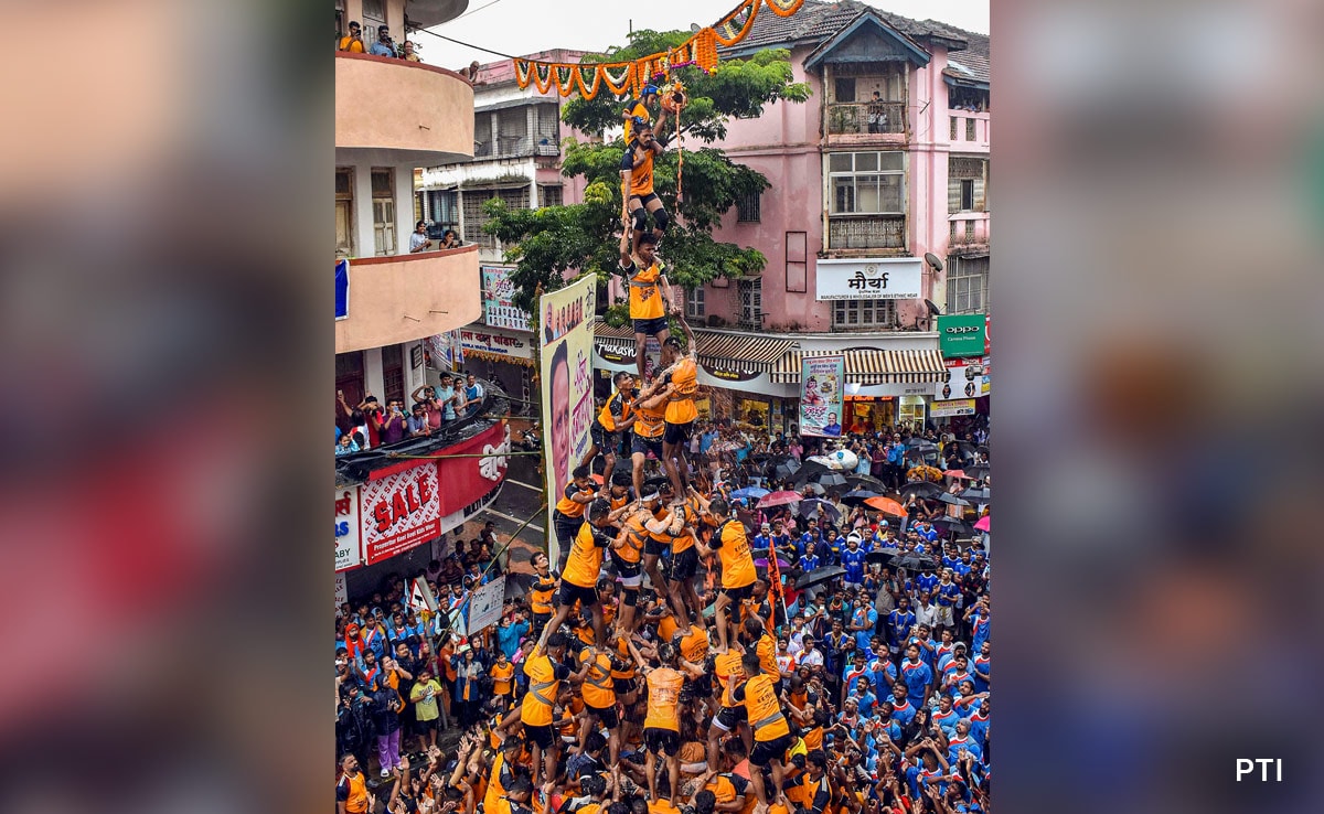 Read more about the article Date, Time And Significance Of Dahi Handi Festival