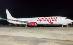 Read more about the article SpiceJet Sends 150 Cabin Crew On Leave Without Pay Amid Financial Crisis