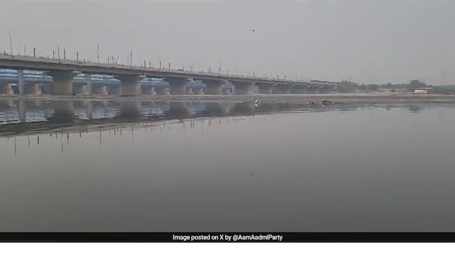 Read more about the article Body Of Man, With Rakhi On Wrist, Found Floating In Yamuna River In Delhi