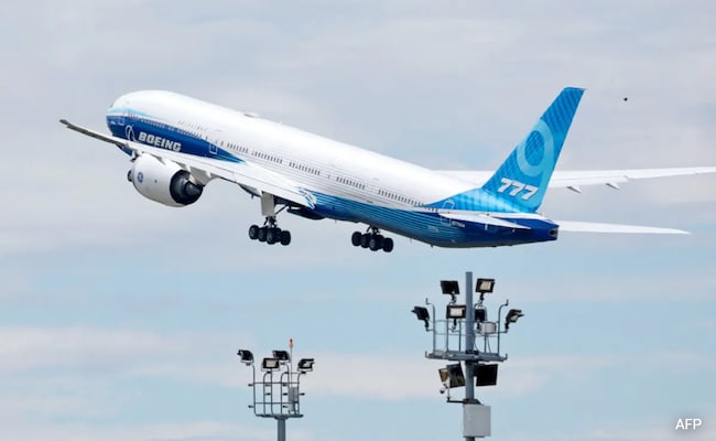 Read more about the article Boeing Suspends 777X Flight Tests After Parts Connecting Engine To Plane Fail