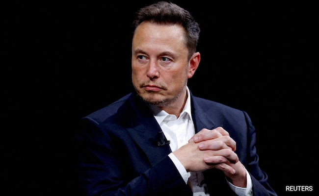 Read more about the article Elon Musk Plans To Send Five Uncrewed Starships to Mars In Two Years