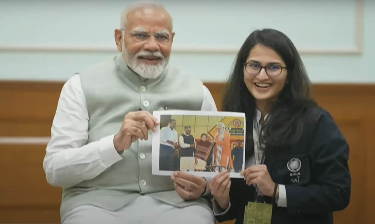 PM Narendra Modi Receives Special Gift From India Chess Star Vantika Agarwal After Double Gold Win