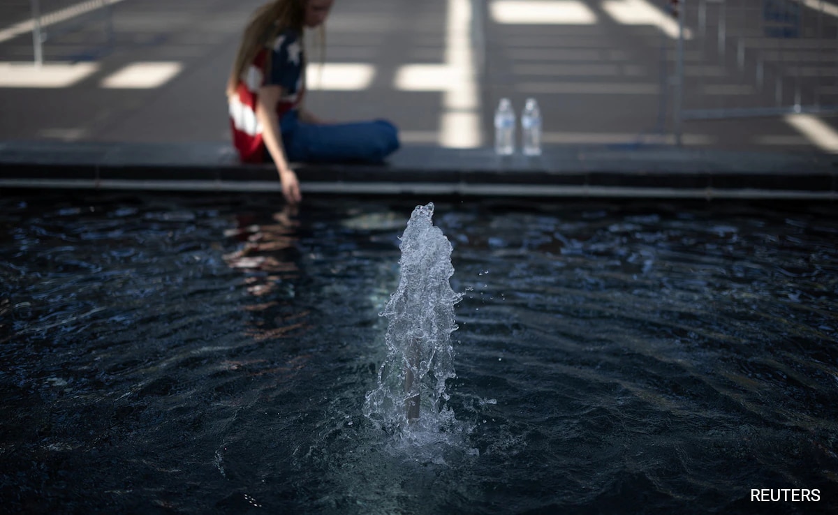 Read more about the article US’ Phoenix Breaks Heat Record With 113 Days Straight Over 100 Fahrenheit