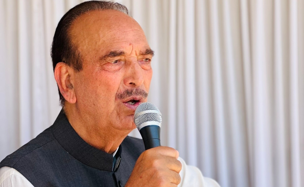 Read more about the article Ghulam Nabi Azad On Engineer Rashid Getting Interim Bail