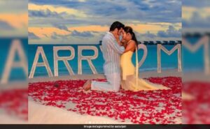 Read more about the article Aadar Jain And Alekha Advani Are Now Engaged. See Pics From Beachside Proposal