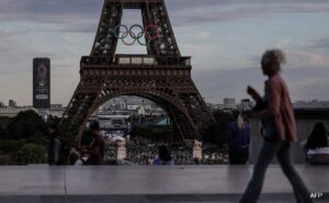 Read more about the article How Olympic Rings On Eiffel Tower Turned Into Political Battle In France