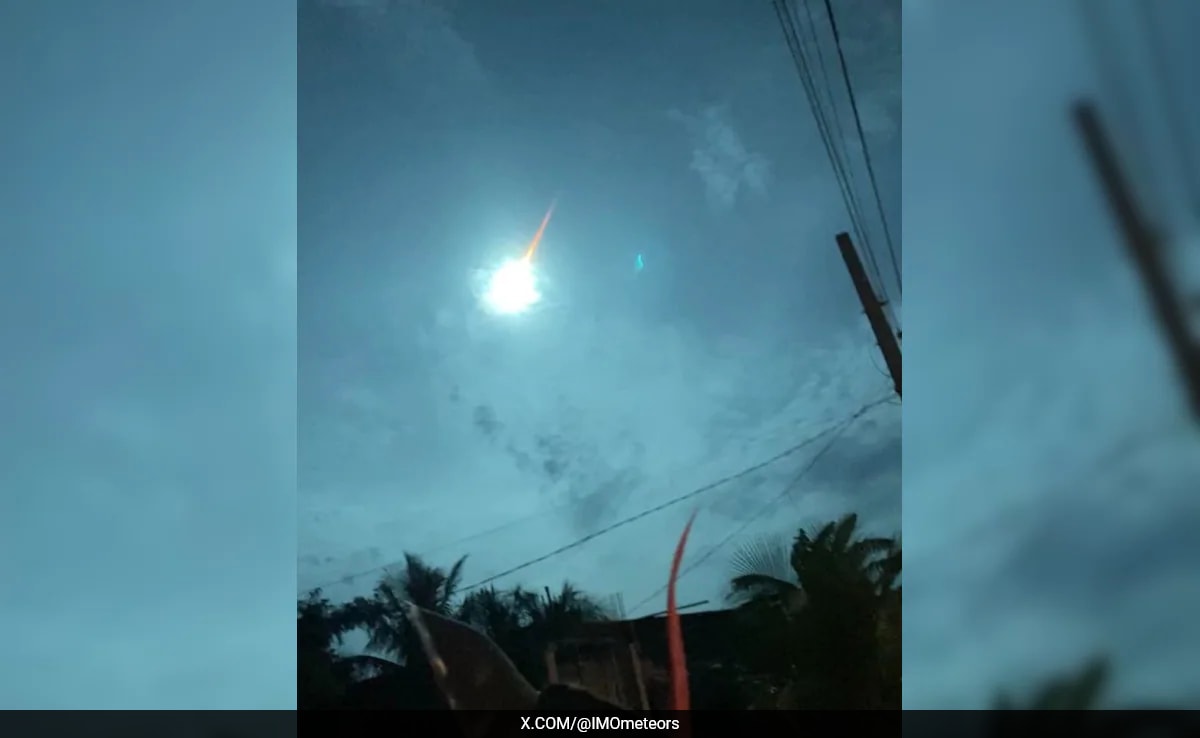 Read more about the article Asteroid Burns Up In Earth’s Atmosphere, Lighting Up Philippine Sky