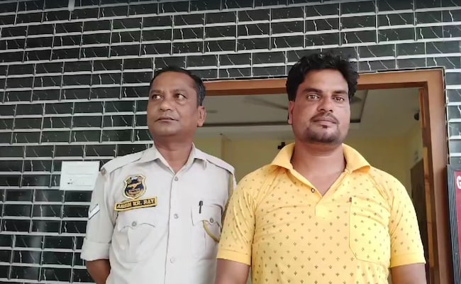 Read more about the article Assam Youtuber Arrested Over Controversial Song, Himanta Biswa Sarma Reacts