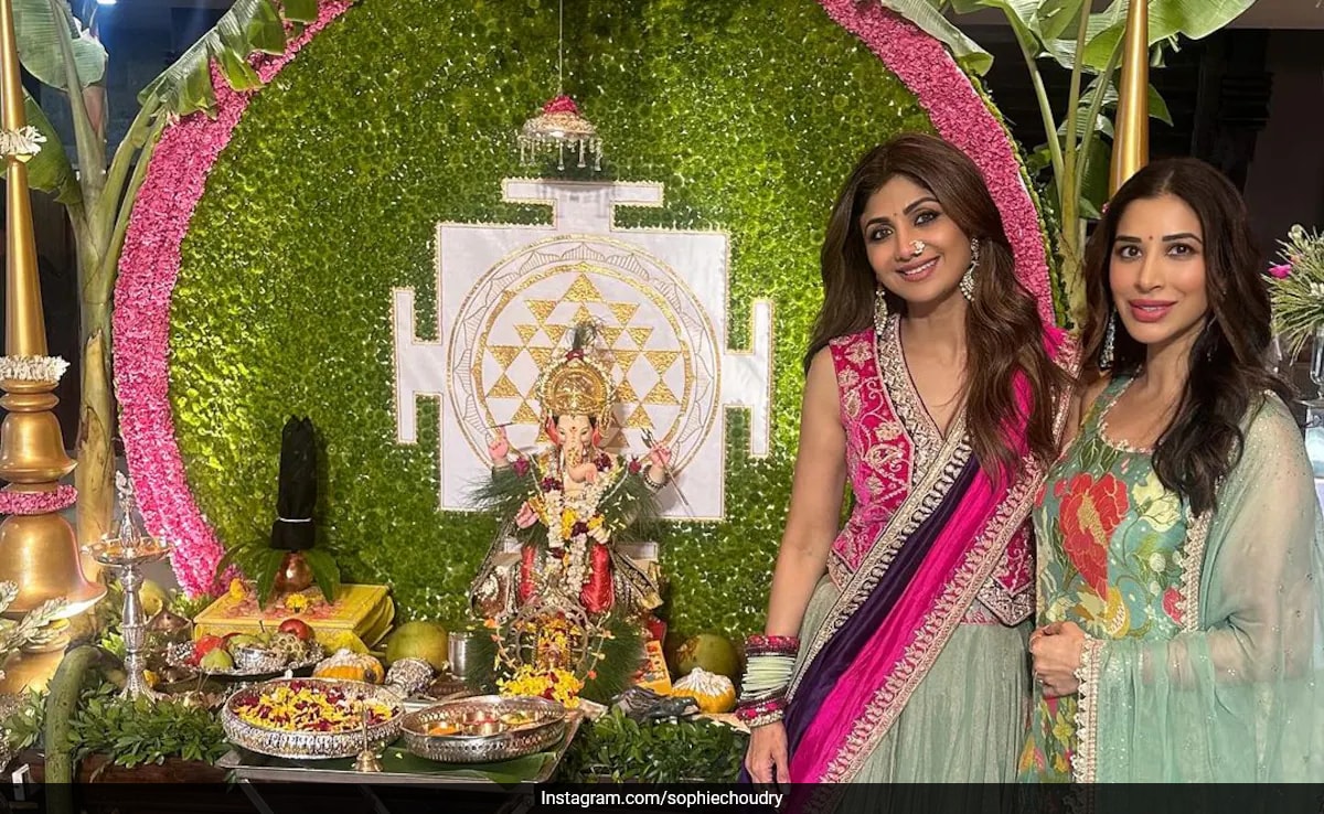 Ganesh Chaturthi 2024: From Rekha To Shilpa Shetty, 20+ Best Bollywood Celebrity Festive Looks