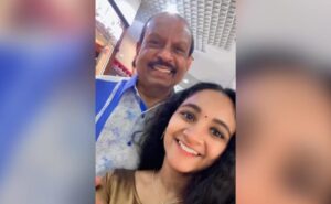 Read more about the article Indian Billionaire Stops For Selfie With Fan In Abu Dhabi, His “Humble” Gesture Wins Internet