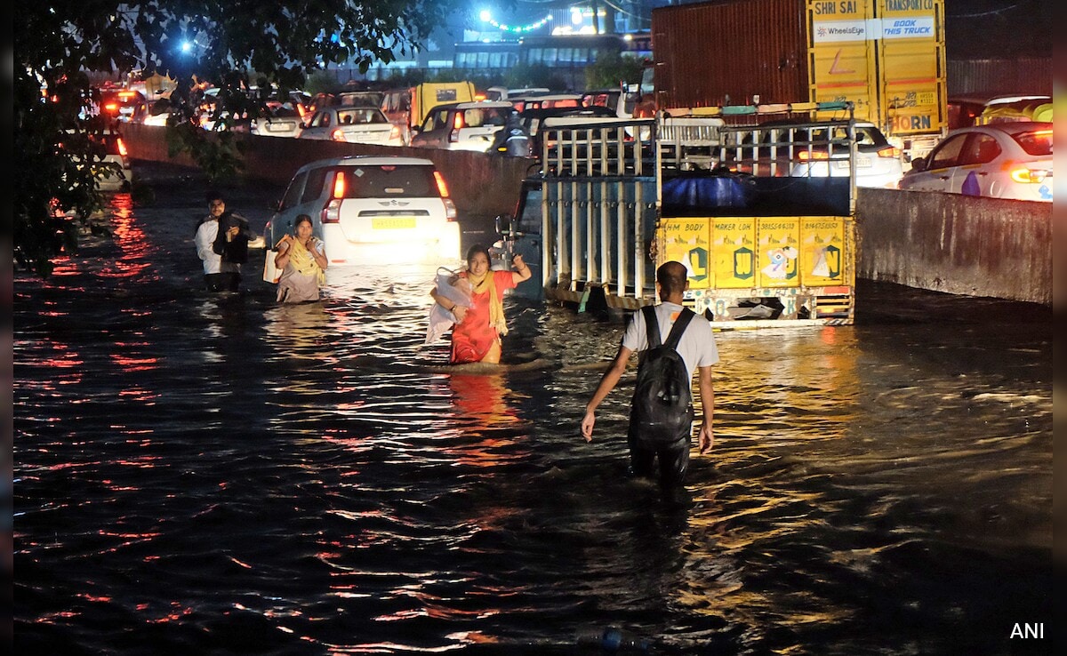 Heavy Rain In Delhi, Nearby Areas Causes Waterlogging, Traffic Jams