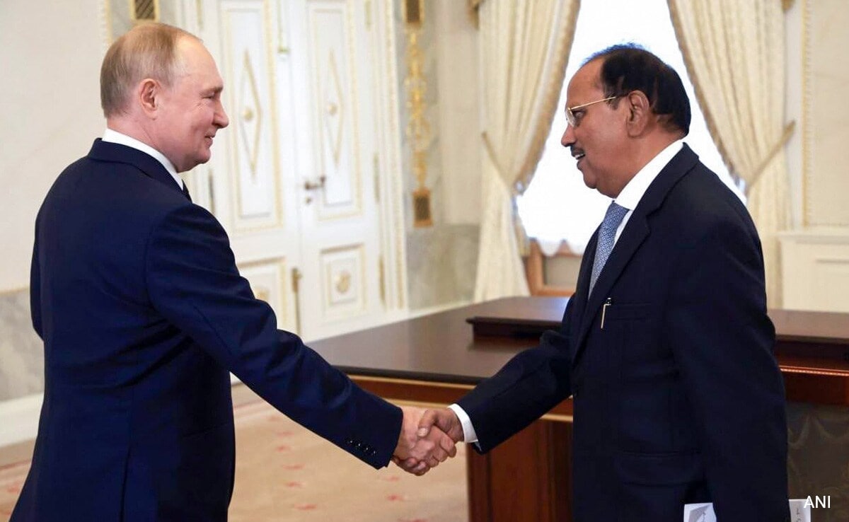 Read more about the article Ajit Doval, Reportedly Carrying Ukraine Peace Plan, Meets Vladimir Putin