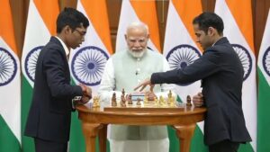 Read more about the article Watch: PM Narendra Modi Enjoys R Praggnanandhaa vs Arjun Erigaisi Bullet Chess Clash